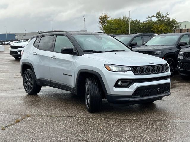 Used 2026 Jeep Compass Limited image 4