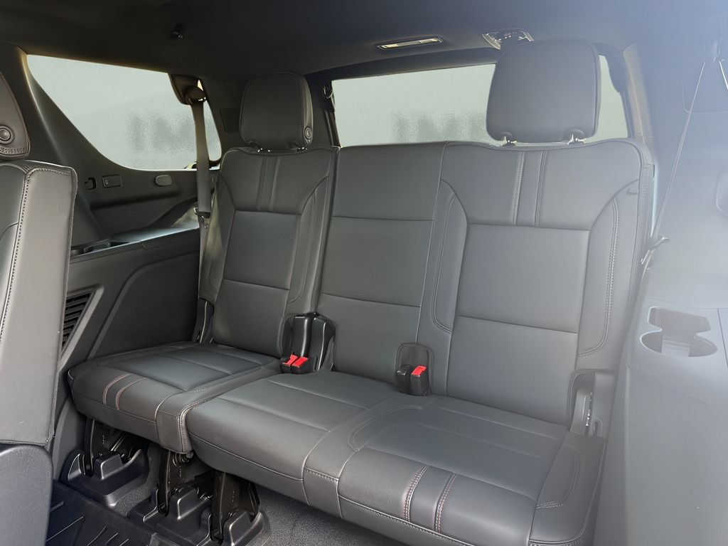 Used 2025 Chevrolet Tahoe RST AWD/4WD image 31