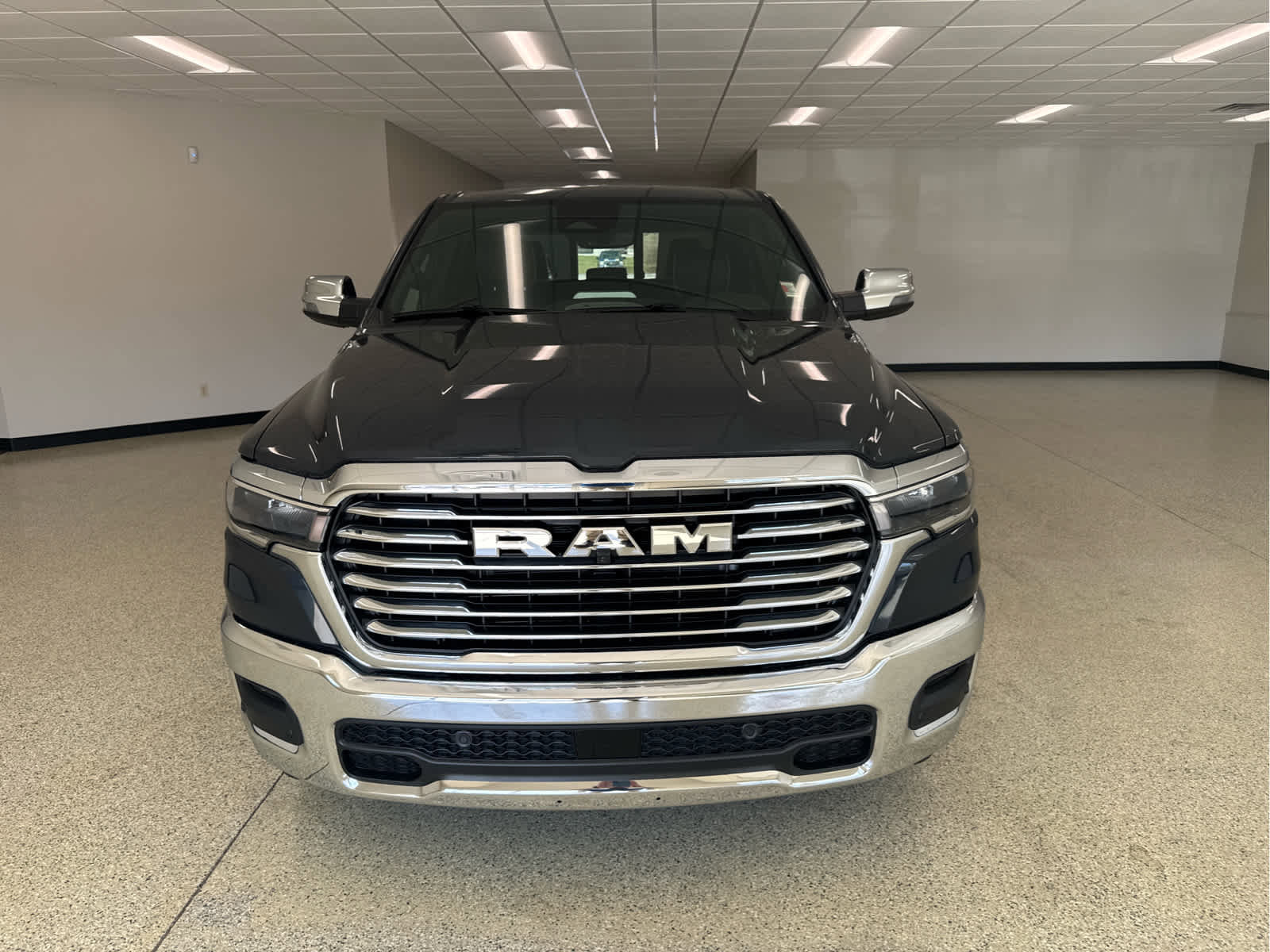 New 2026 RAM 1500 Laramie AWD/4WD image 2