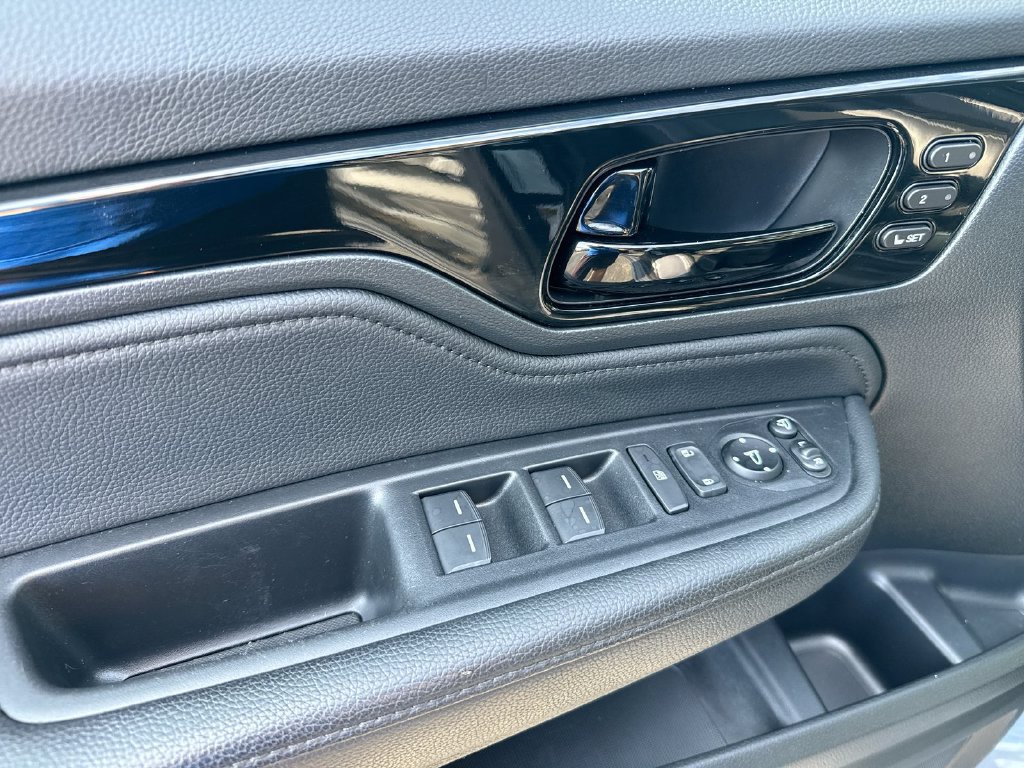 Used 2023 Honda Odyssey Elite image 22