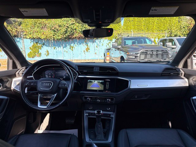 Used 2021 Audi Q3 2.0T Premium w/ Convenience Package AWD/4WD image 18
