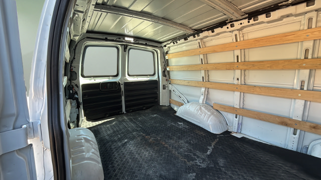 Used 2025 Chevrolet Express 2500 w/ Driver Convenience Package RWD image 37