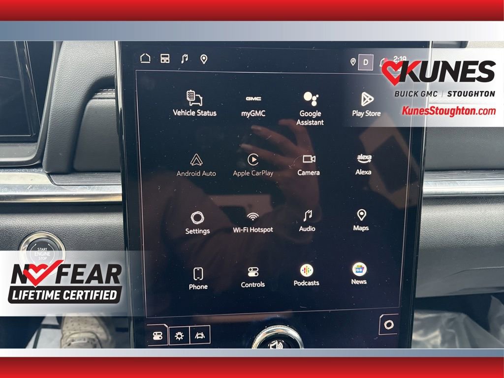 Used 2025 GMC Terrain Elevation image 27