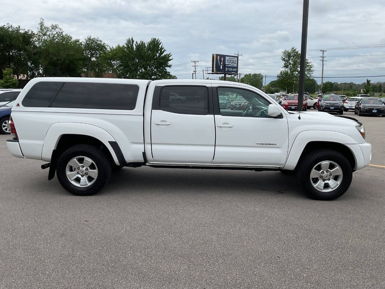 Used 2011 Toyota Tacoma PreRunner w/ TRD Sport Pkg RWD image 9