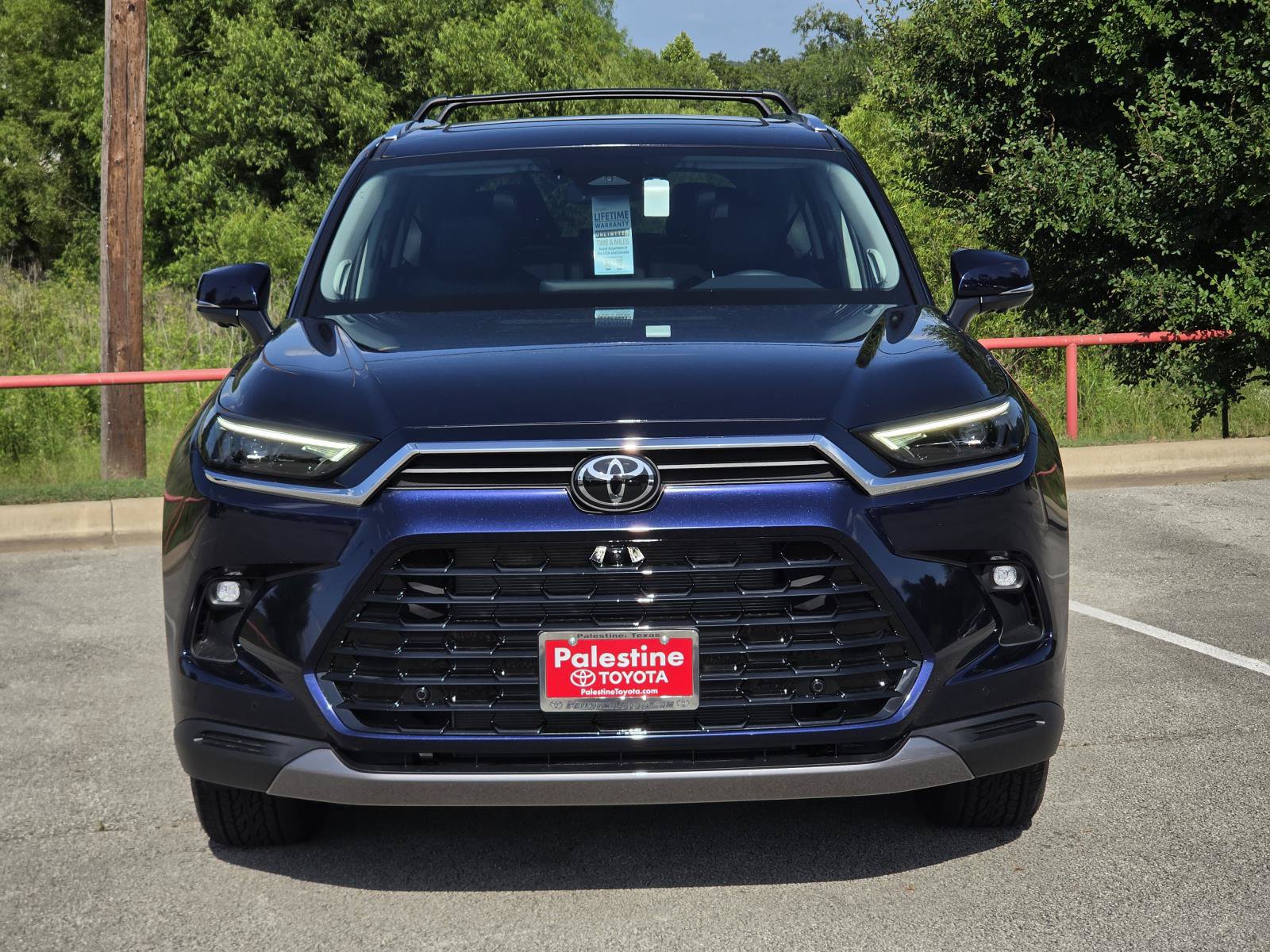 Used 2026 Toyota Grand Highlander FWD image 2