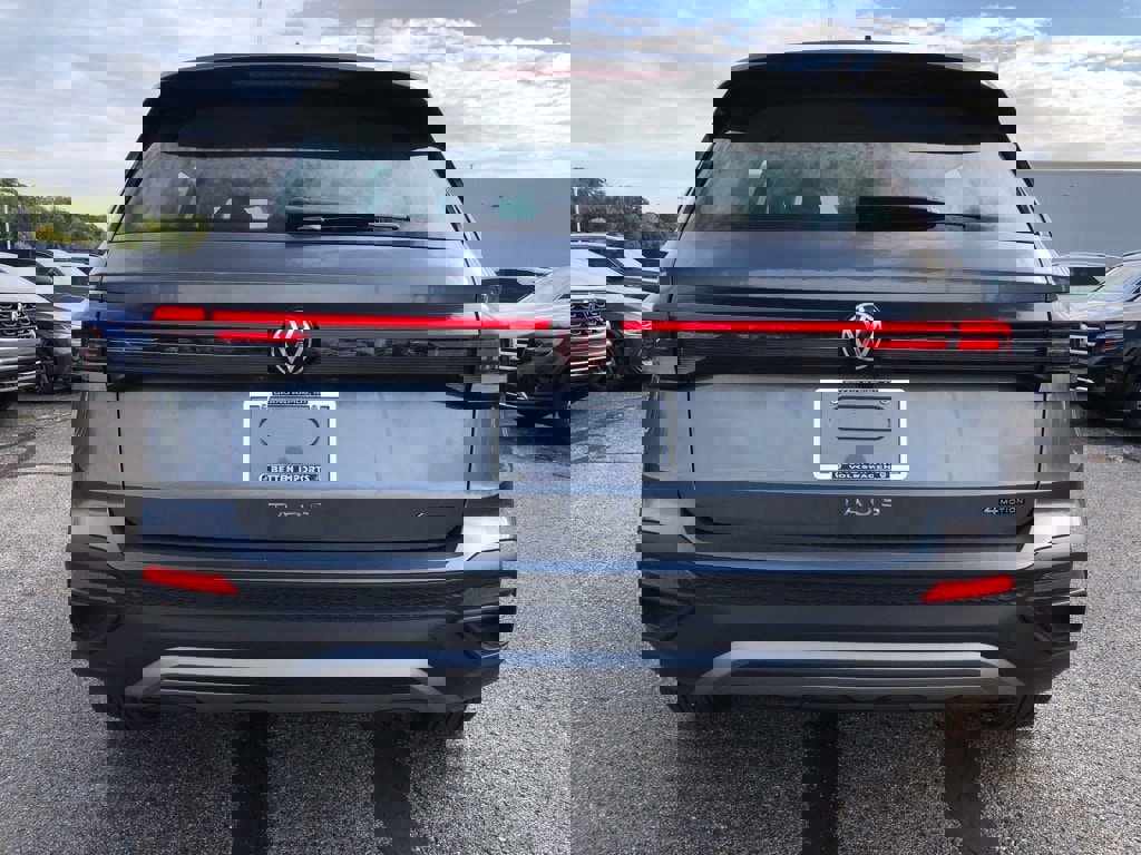 New 2025 Volkswagen Taos S image 5