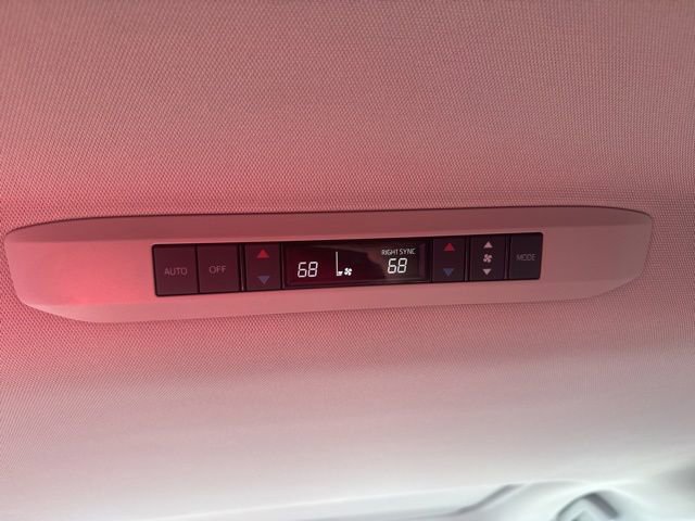 Certified 2026 Toyota Sienna XLE FWD image 26