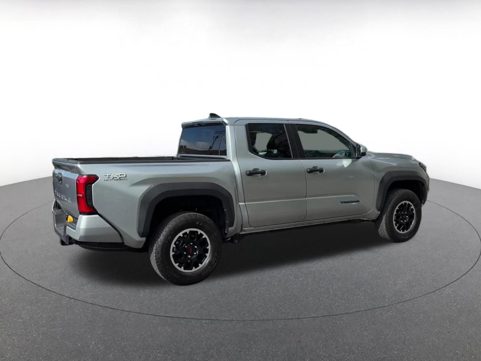 Used 2025 Toyota Tacoma TRD Off-Road image 15