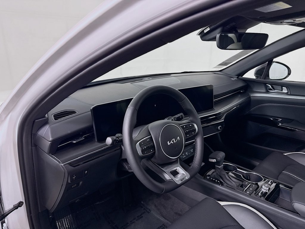 New 2026 Kia K5 GT-Line w/ GT-Line Premium Package AWD/4WD image 9