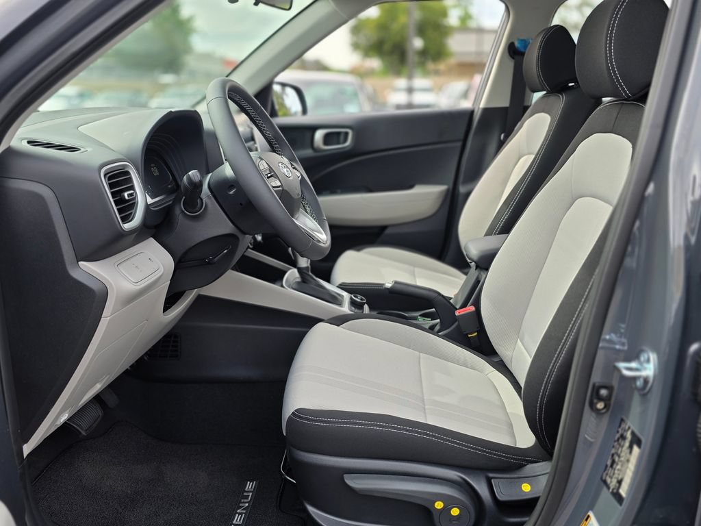 New 2026 Hyundai Venue SEL FWD image 13