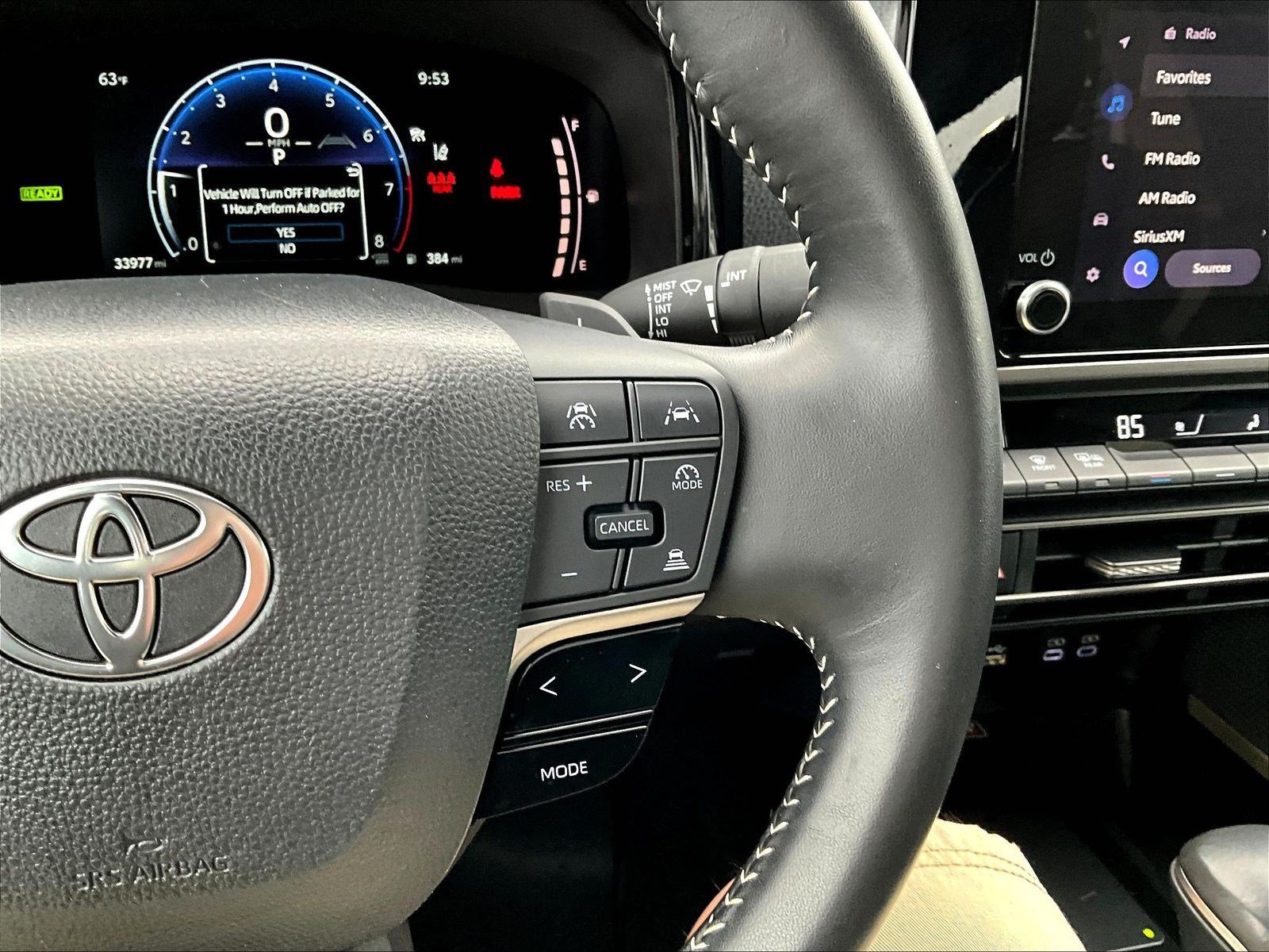 Used 2025 Toyota Camry SE FWD image 12