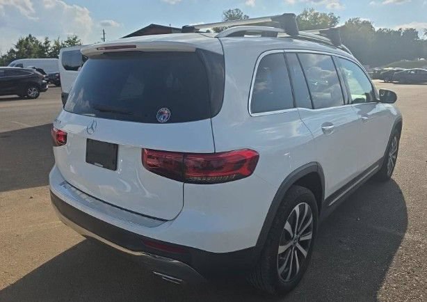 Used 2020 Mercedes-Benz GLB 250 image 3