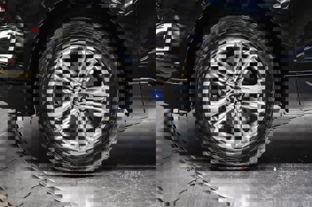 Used 2016 Ford Edge SEL w/ Equipment Group 201A image 9