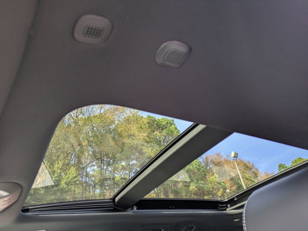 New 2026 Chrysler Pacifica Limited image 16