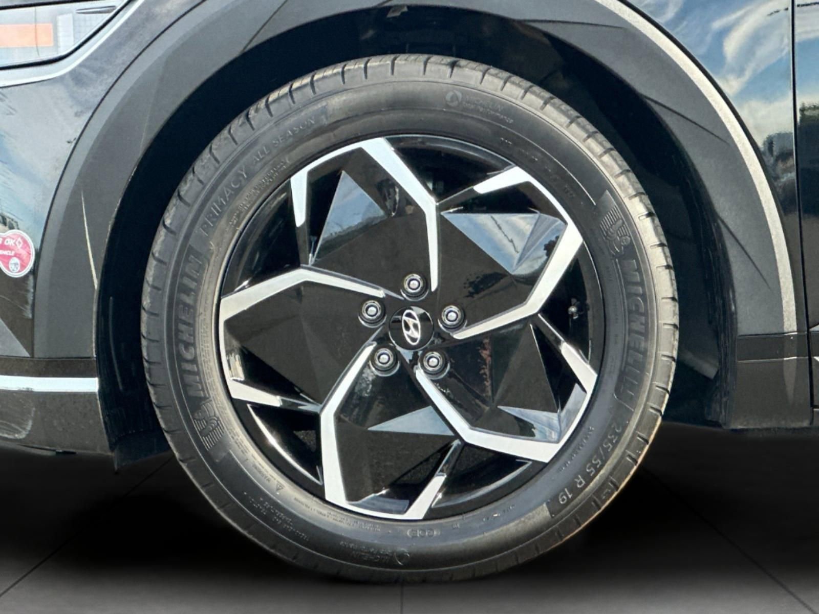 Used 2024 Hyundai Ioniq 5 SEL image 25