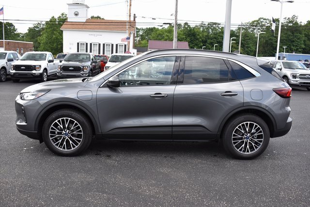 New 2023 Ford Escape SE image 13