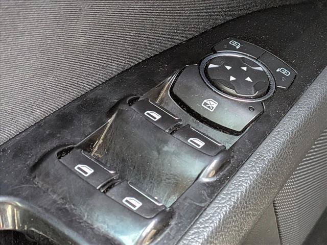 Used 2016 Ford Fusion SE FWD image 13