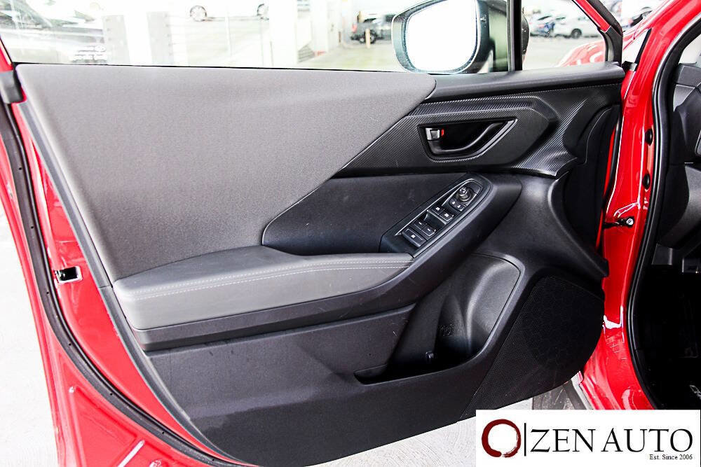 Used 2024 Subaru Crosstrek 2.0i Premium image 36