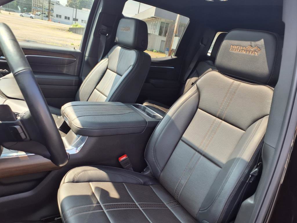 Used 2024 Chevrolet Silverado 1500 High Country w/ High Country Premium Package image 12