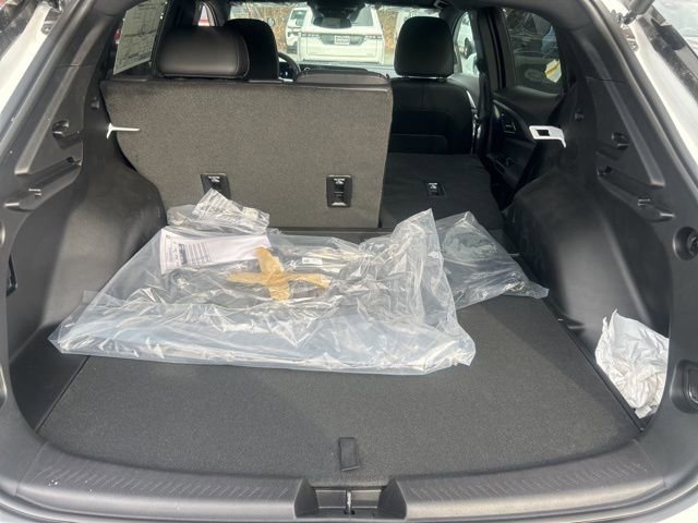 New 2026 Chevrolet Equinox EV LT AWD/4WD image 14