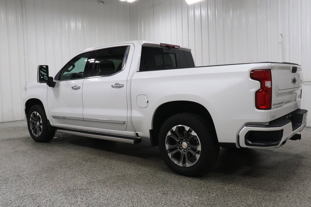 Used 2025 Chevrolet Silverado 1500 High Country w/ Technology Package image 4