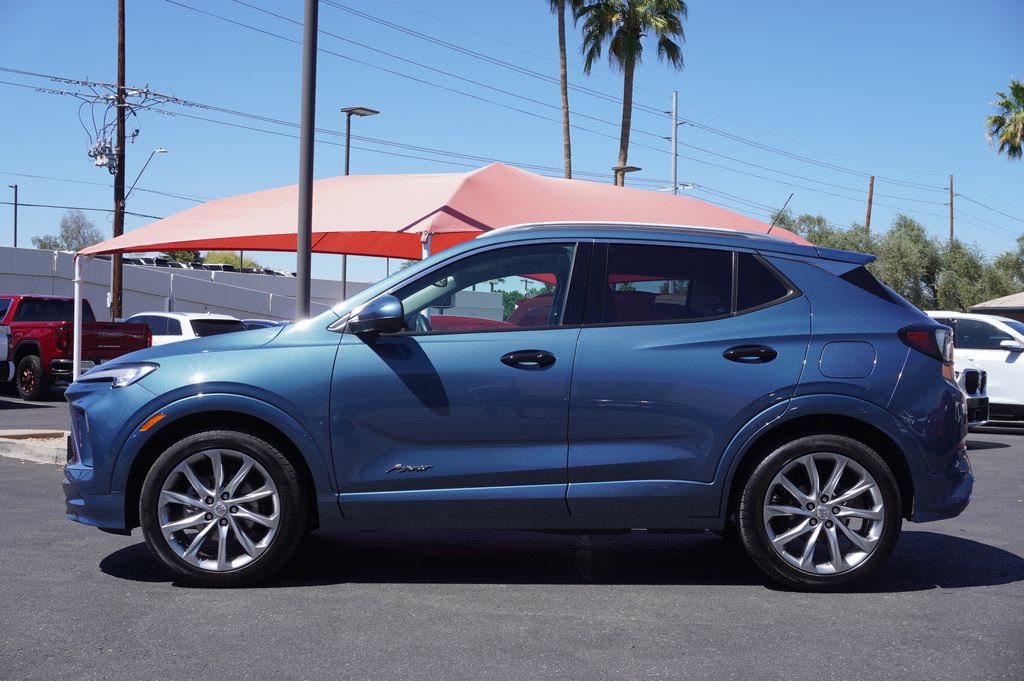 Certified 2024 Buick Encore GX Avenir image 2