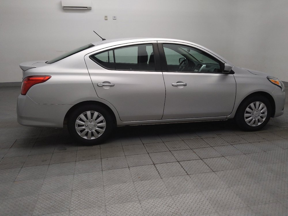 Used 2019 Nissan Versa SV FWD image 10