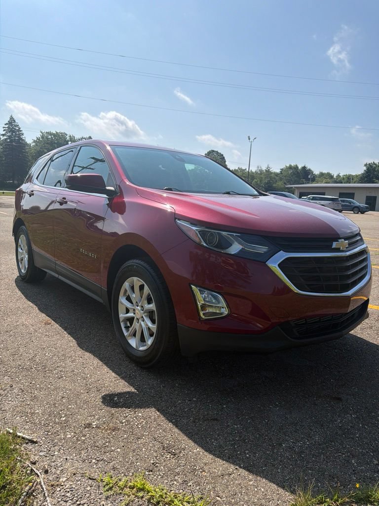 Used 2020 Chevrolet Equinox LT w/ Driver Convenience Package FWD image 3