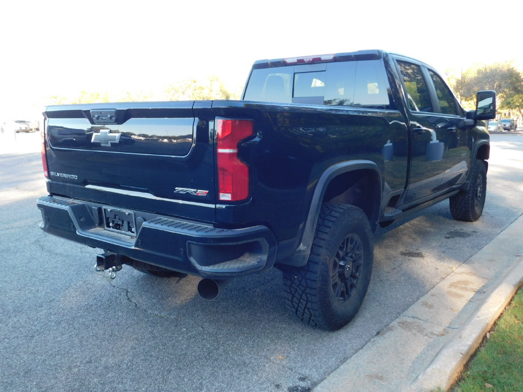Certified 2026 Chevrolet Silverado 2500 ZR2 AWD/4WD image 4