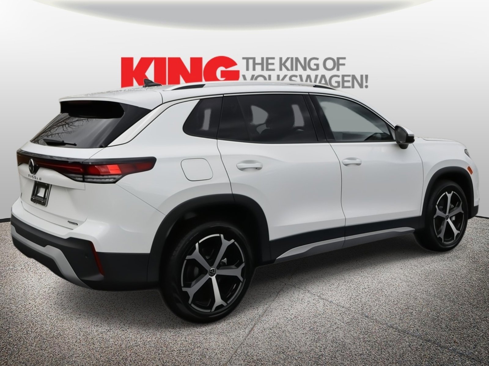 New 2026 Volkswagen Tiguan SE image 3