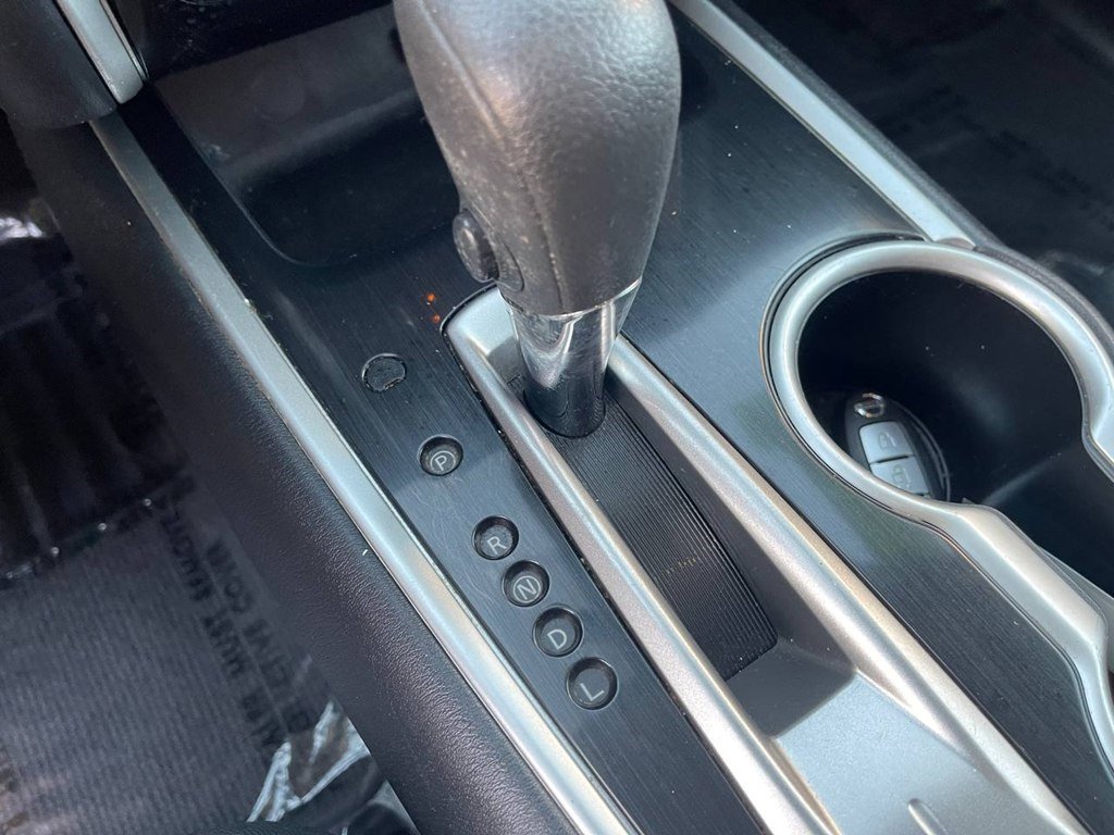 Used 2017 Nissan Pathfinder S image 41