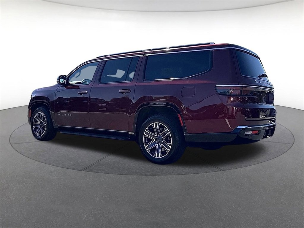 Used 2024 Jeep Wagoneer L Series II image 3