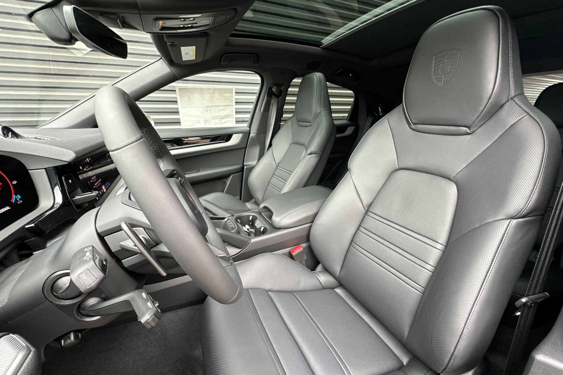 New 2026 Porsche Cayenne Coupe image 5