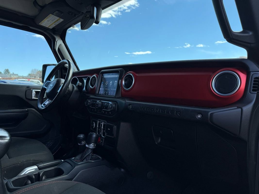 Used 2018 Jeep Wrangler Unlimited Rubicon image 32