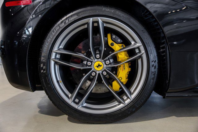 Used 2018 Ferrari 488 Spider RWD image 26