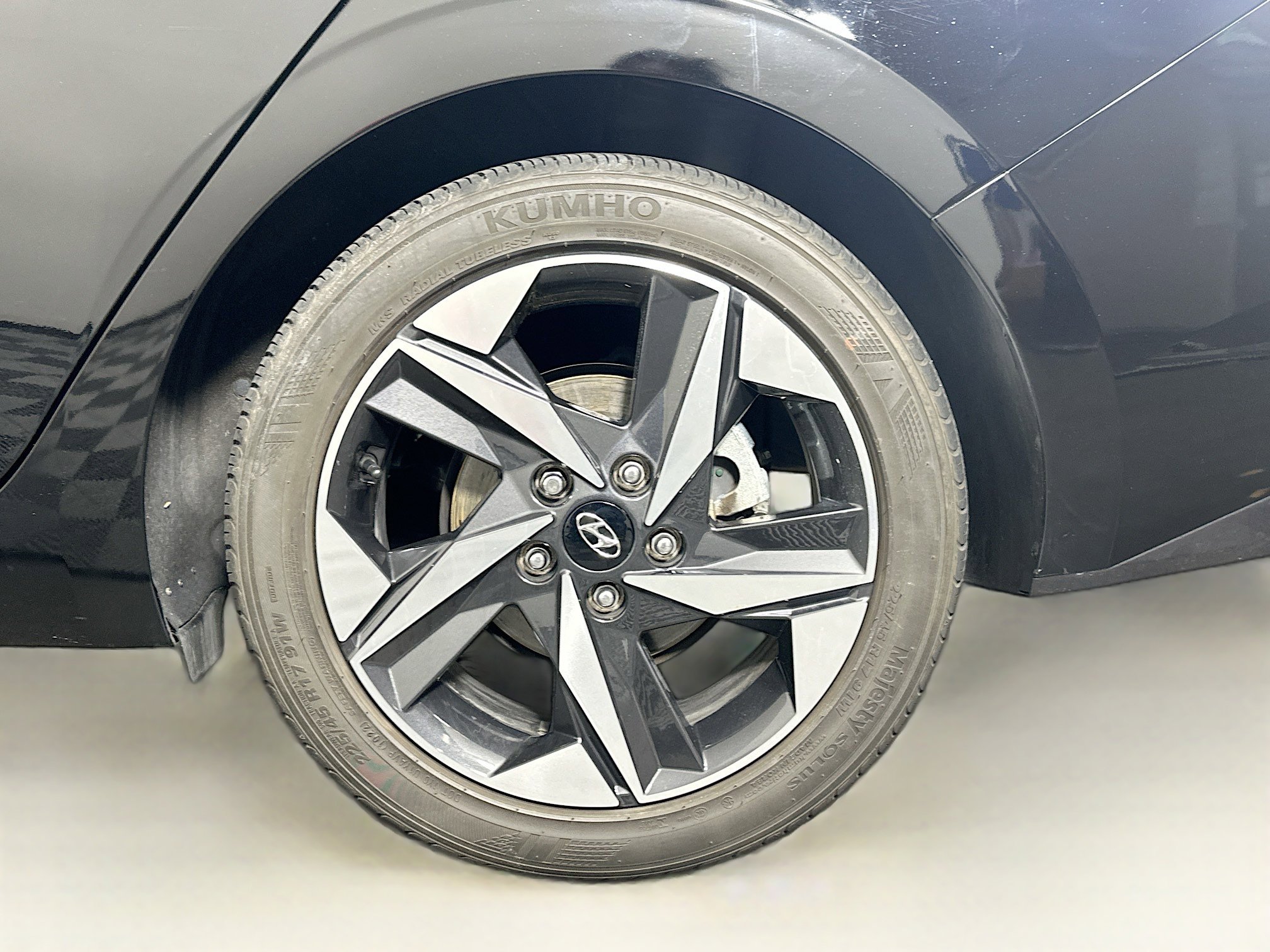 Used 2022 Hyundai Elantra SEL w/ Convenience + Premium Package FWD image 11