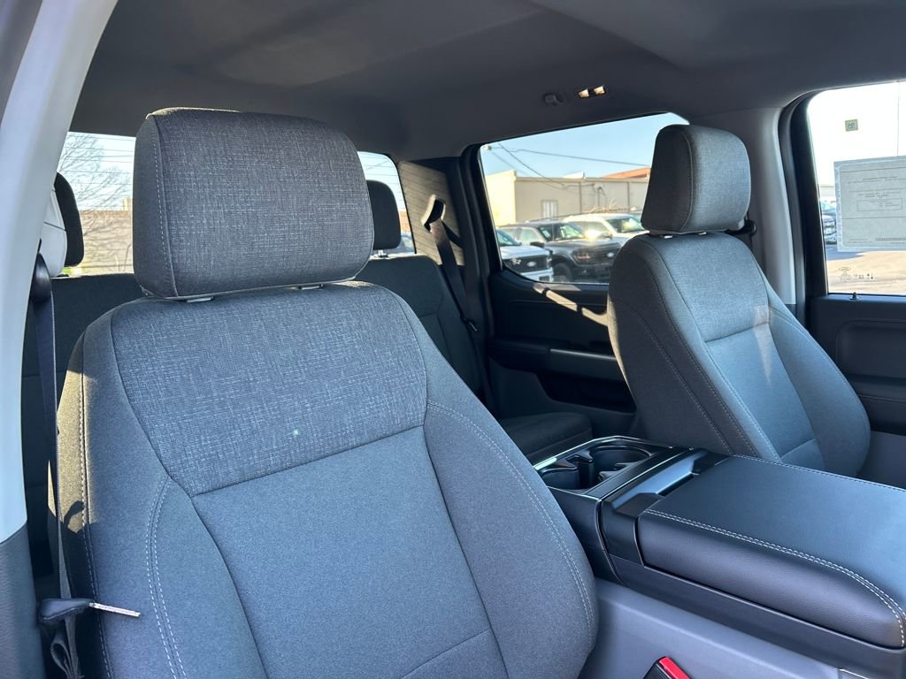 New 2025 Ford F150 XLT w/ Equipment Group 301A Standard image 18