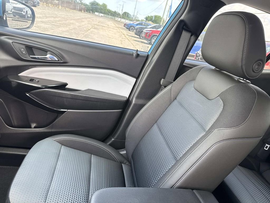 New 2026 Chevrolet Trax LT image 15
