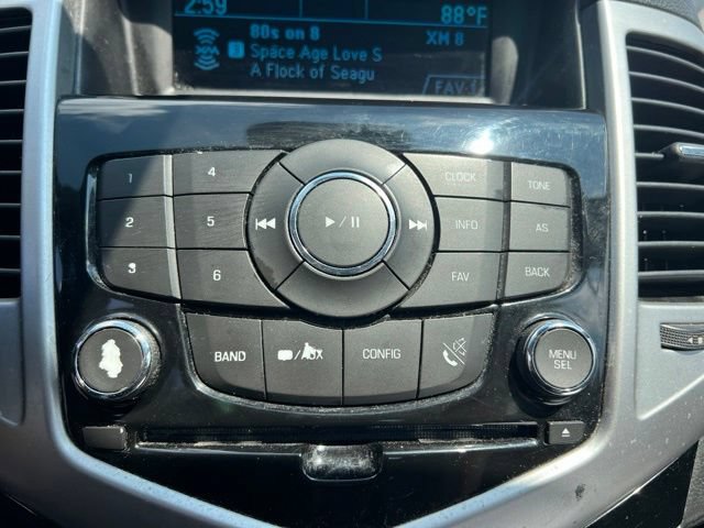 Used 2014 Chevrolet Cruze LS FWD image 17