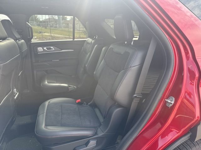 Certified 2025 Ford Explorer ST w/ Sun And Sound Package image 16