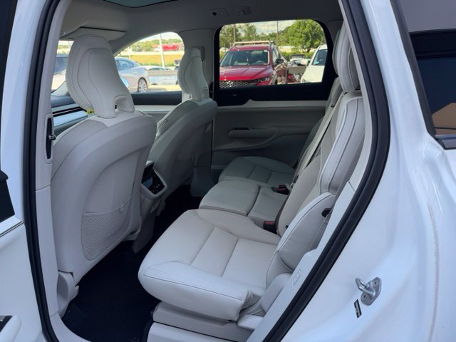 New 2026 Volvo EX90 Plus AWD/4WD image 7