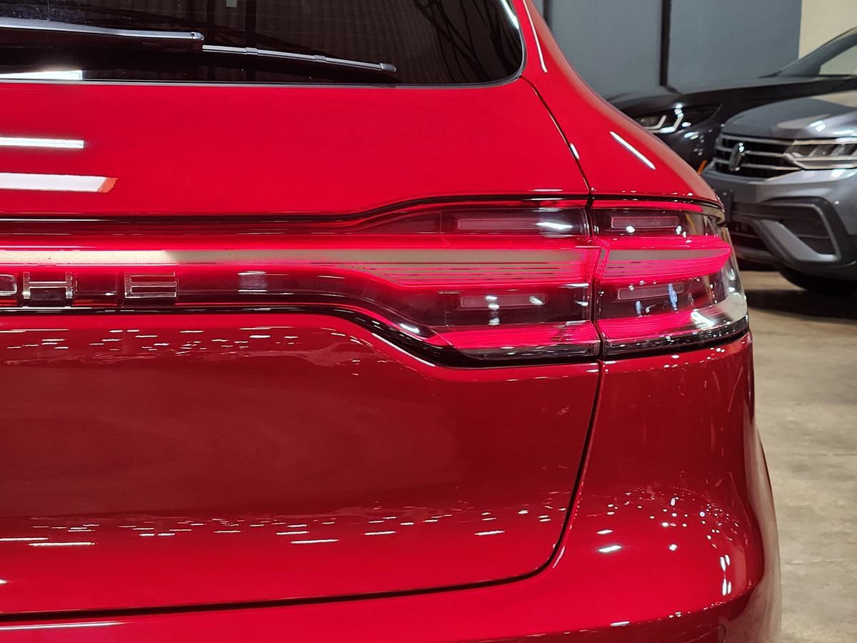 Used 2023 Porsche Macan AWD/4WD image 22