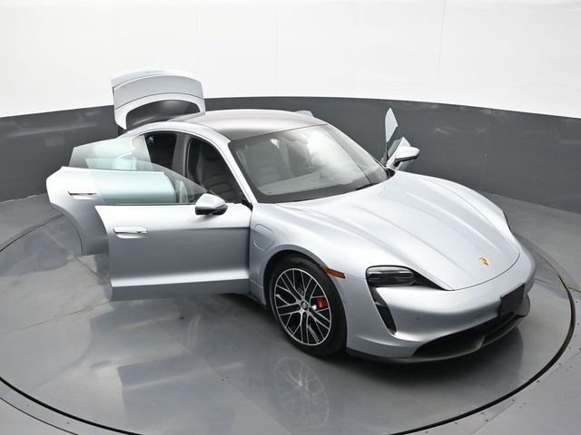 Certified 2022 Porsche Taycan 4S image 33