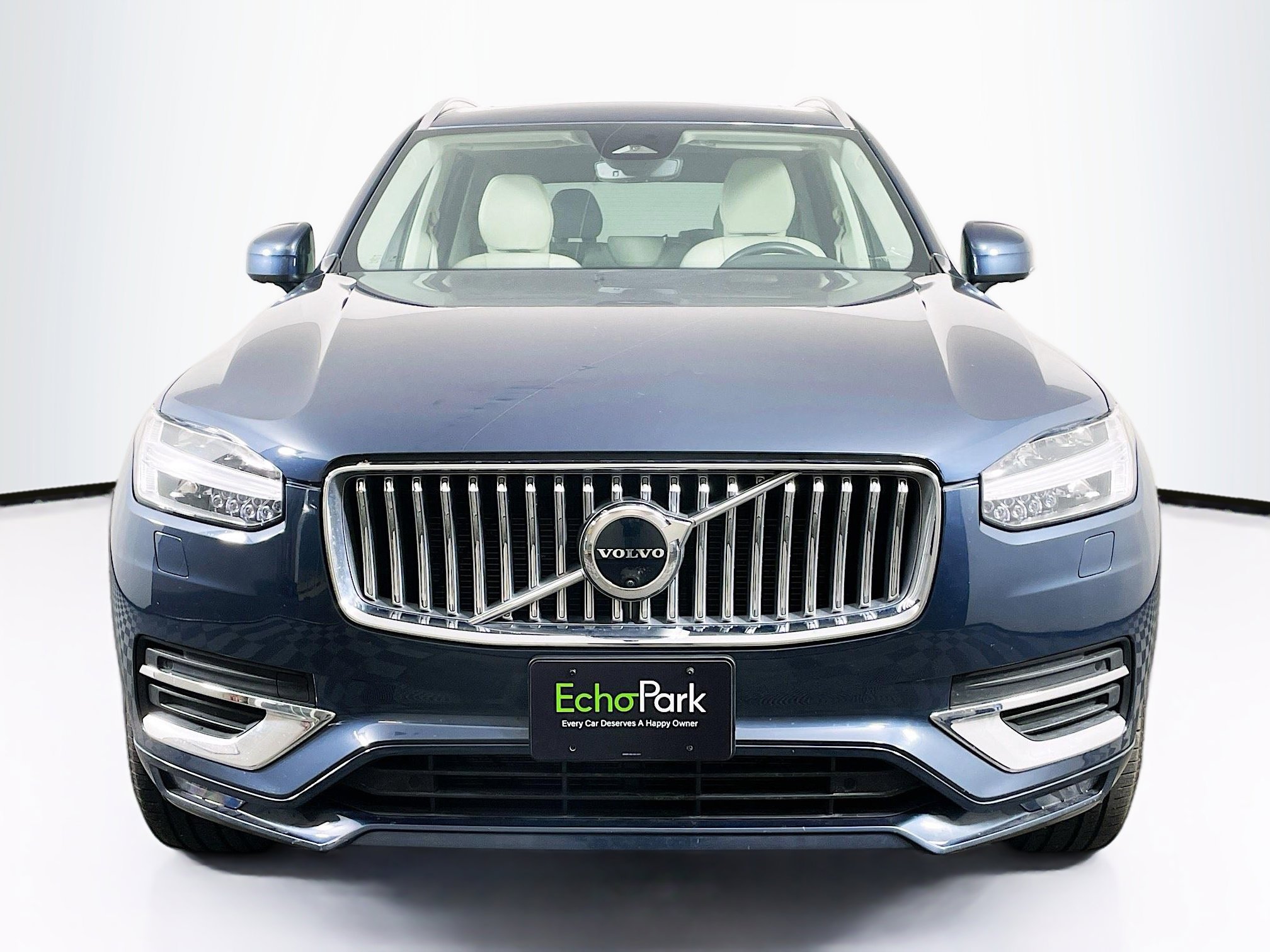 Used 2024 Volvo XC90 B5 Plus image 2