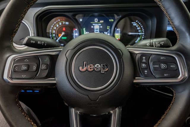 Used 2024 Jeep Wrangler Unlimited Sahara AWD/4WD image 13