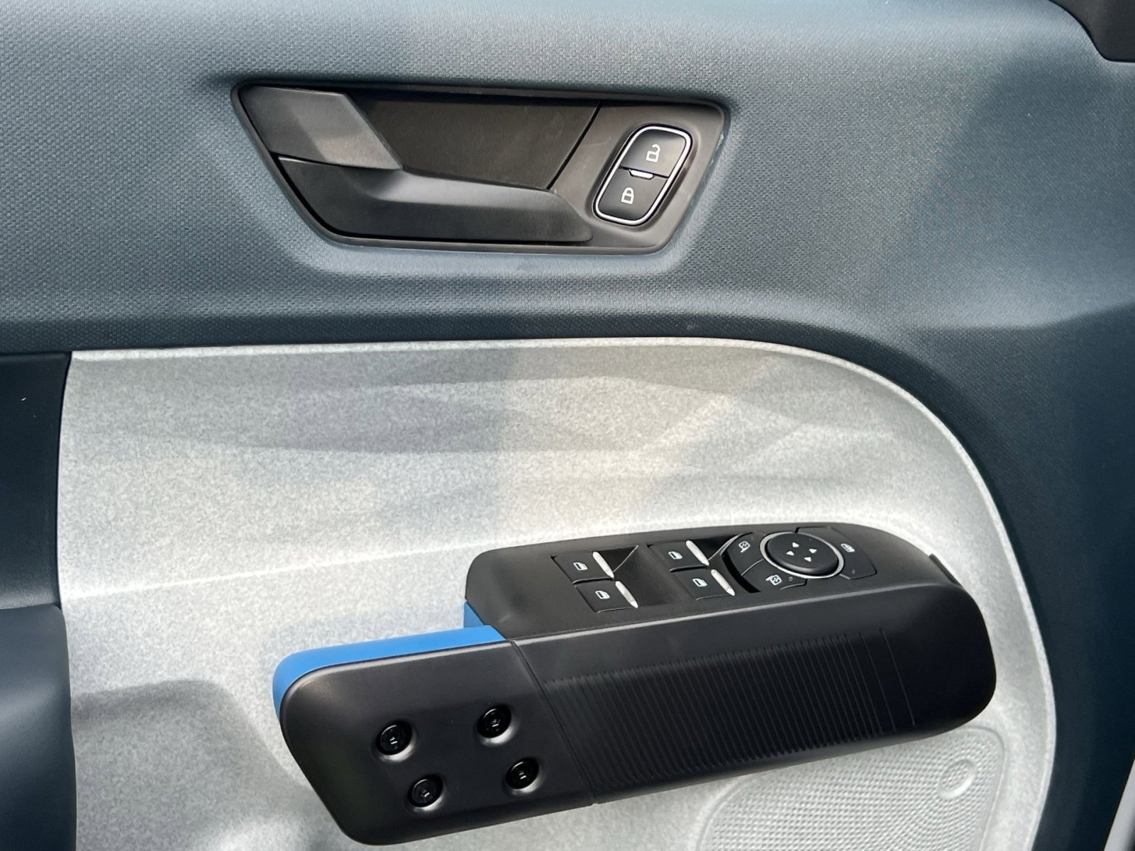 New 2025 Ford Maverick XLT w/ XLT Luxury Package image 15