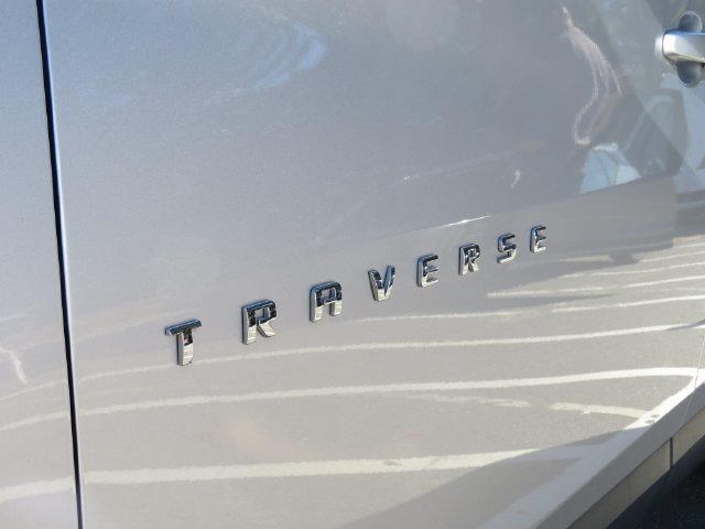 Used 2020 Chevrolet Traverse LT FWD image 7