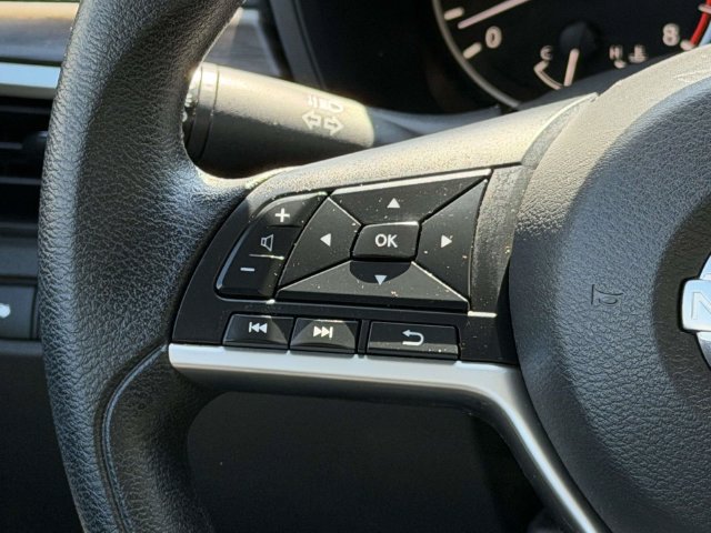 Used 2024 Nissan Altima 2.5 SV FWD image 24