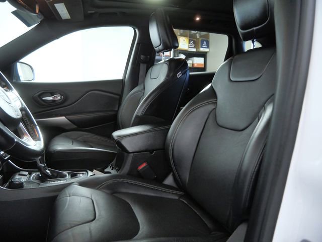 Used 2021 Jeep Cherokee Latitude Lux 80th Anniv w/ Quick Order Package 26U 80TH AWD/4WD image 16
