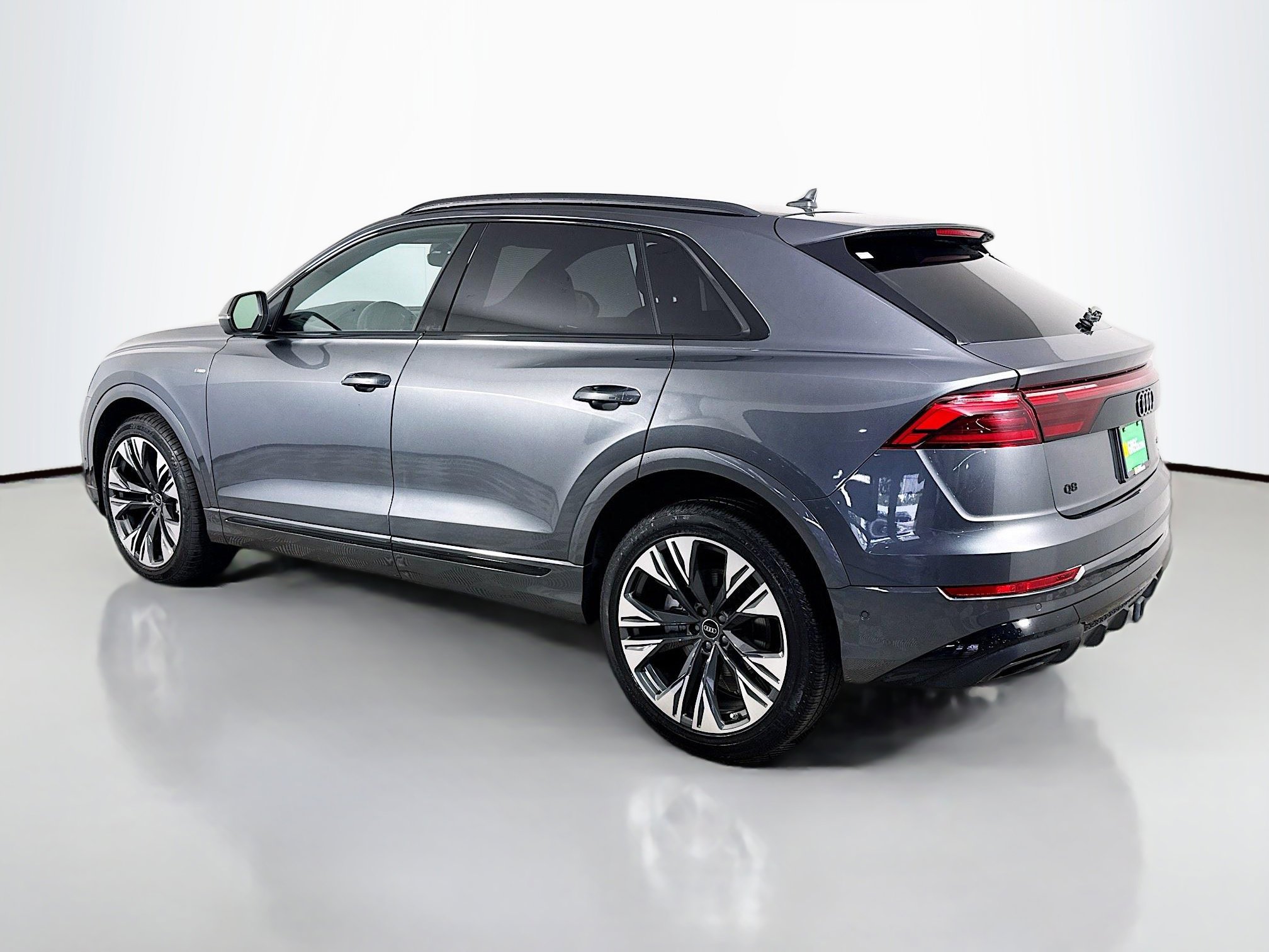 Used 2025 Audi Q8 Premium Plus w/ Premium Plus Package AWD/4WD image 7